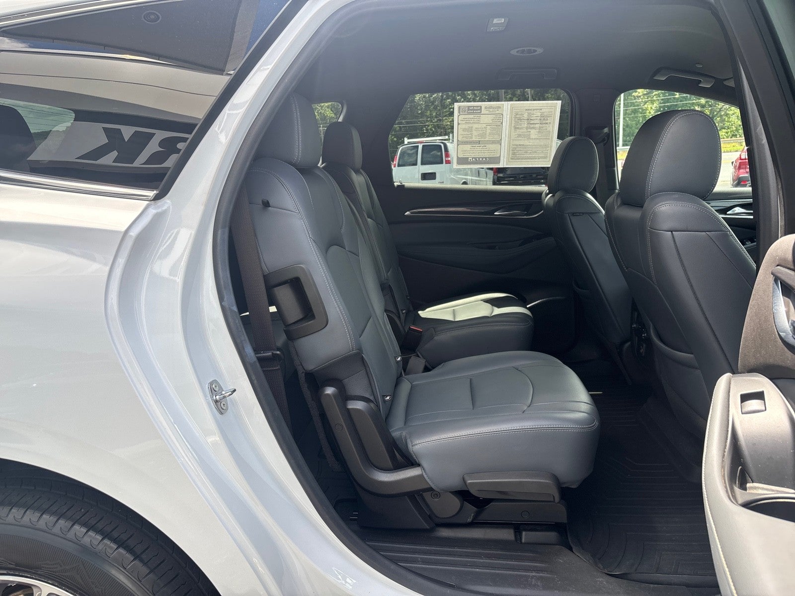 2022 Buick Enclave Essence