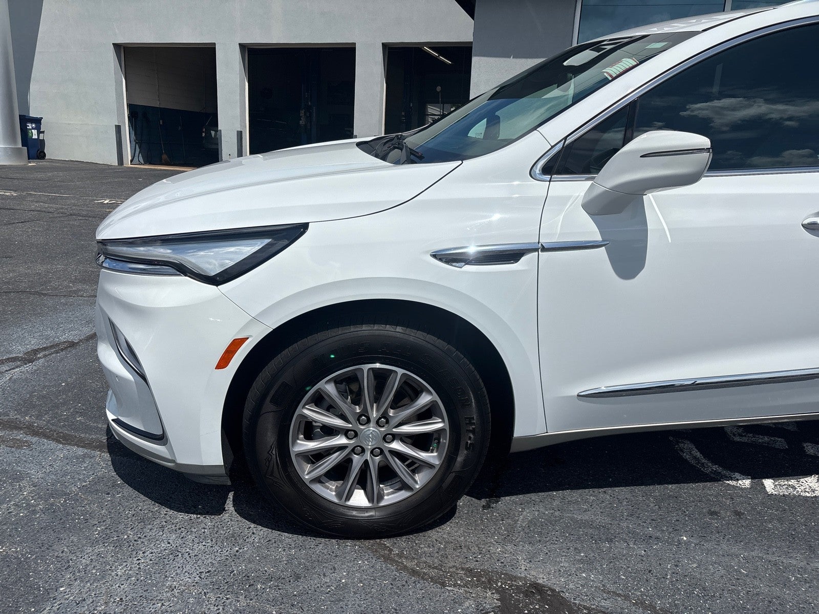 2022 Buick Enclave Essence