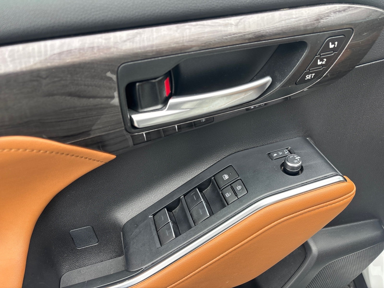 2024 Toyota Highlander Platinum