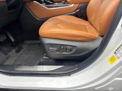 2024 Toyota Highlander Platinum