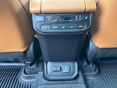 2024 Toyota Highlander Platinum