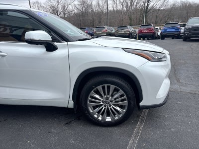 2024 Toyota Highlander Platinum