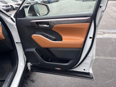 2024 Toyota Highlander Platinum