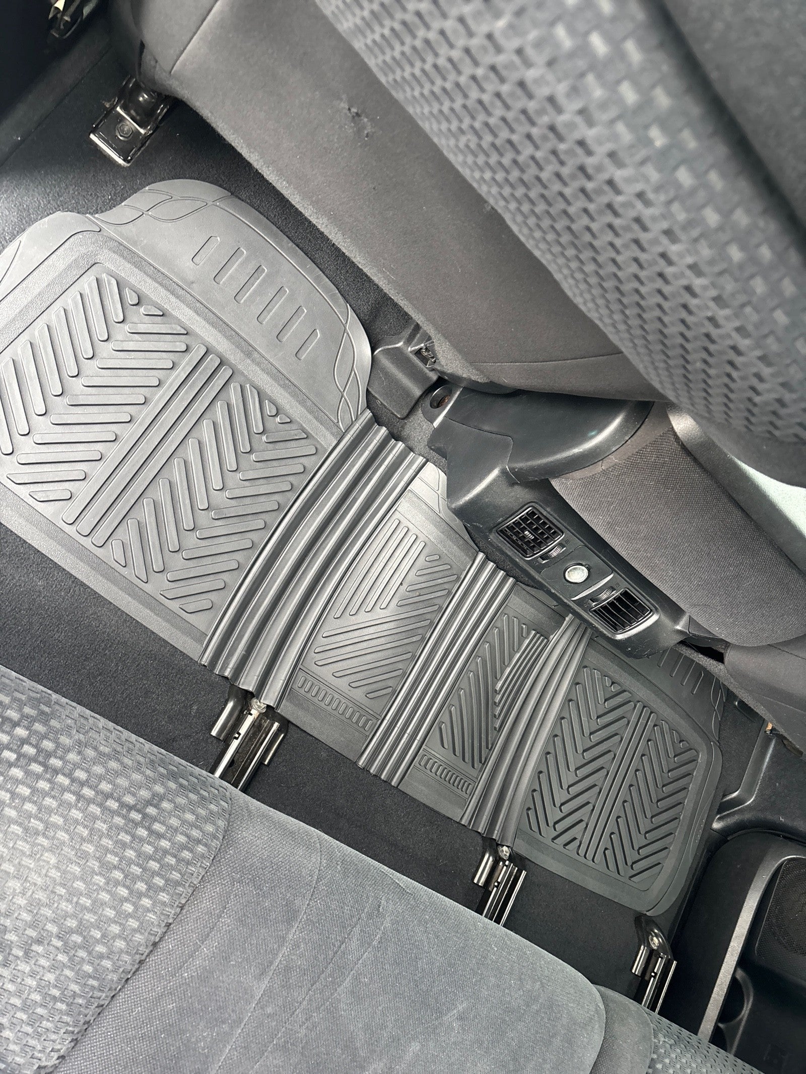 2011 Toyota Tundra 2WD Truck CrewMax 5.7L V8 6-Spd AT (Natl)