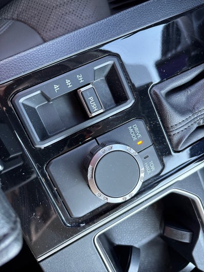 2022 Toyota Tundra 4WD SR5