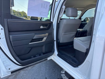 2022 Toyota Tundra 4WD SR5