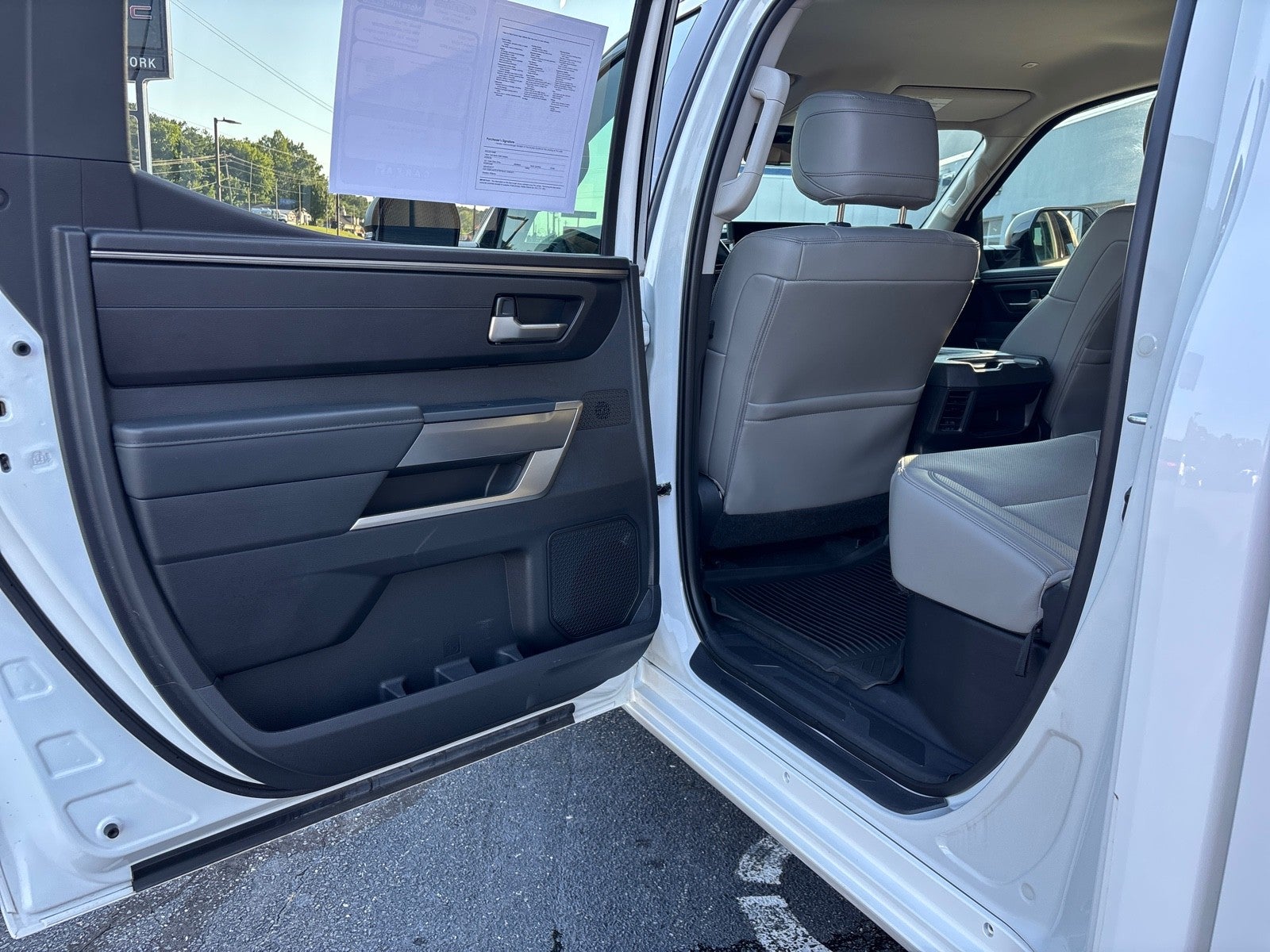 2022 Toyota Tundra 4WD SR5