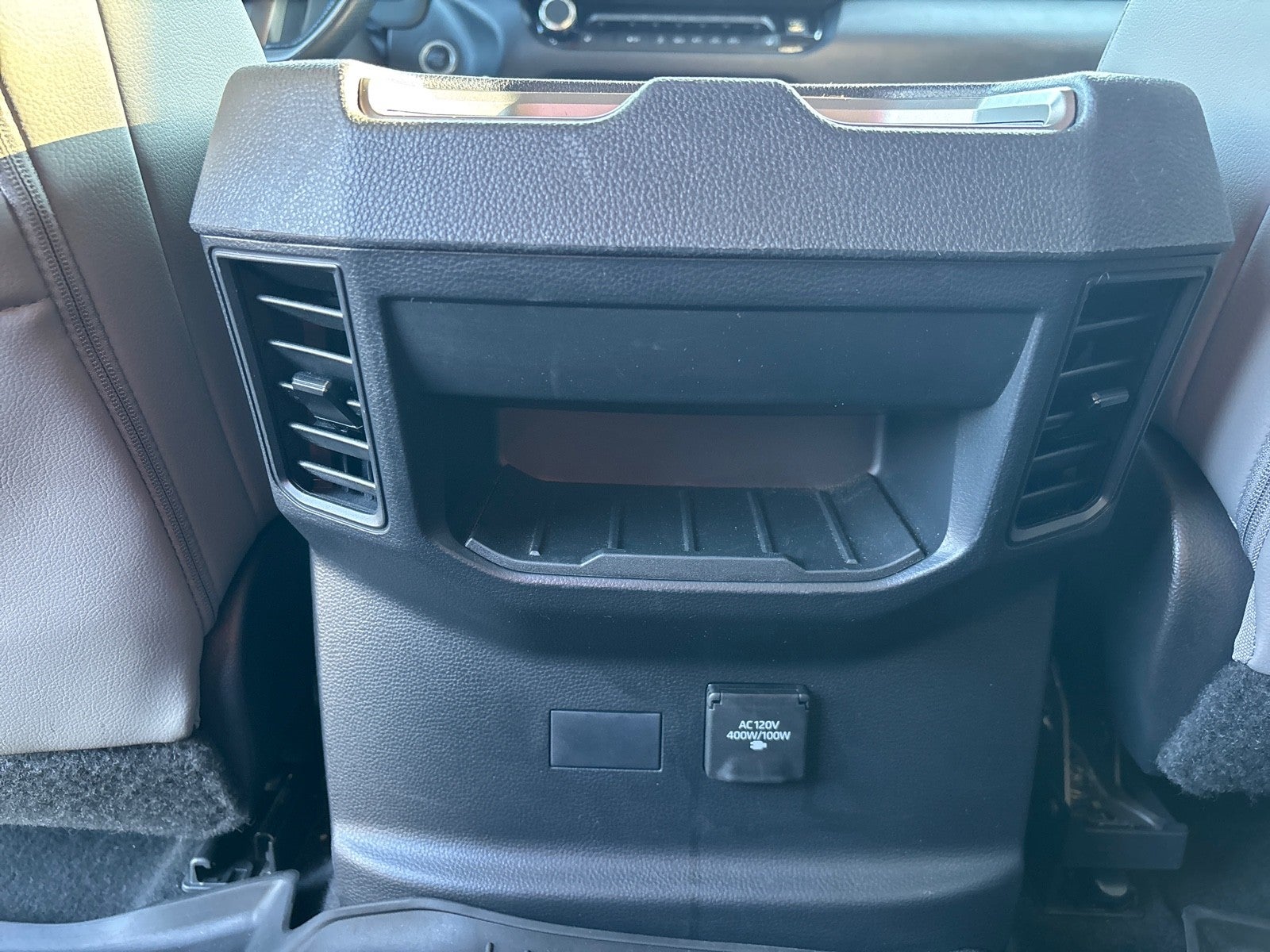 2022 Toyota Tundra 4WD SR5