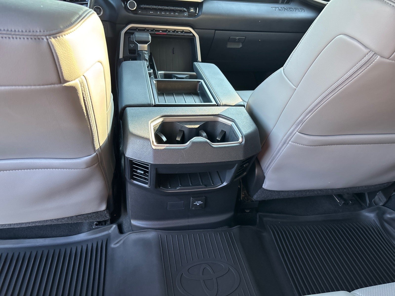 2022 Toyota Tundra 4WD SR5
