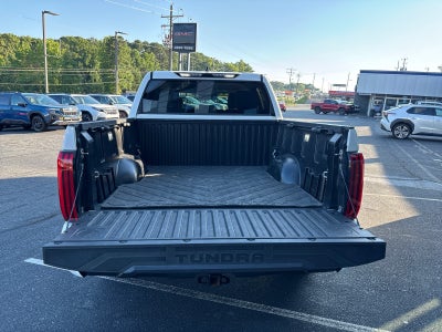 2022 Toyota Tundra 4WD SR5