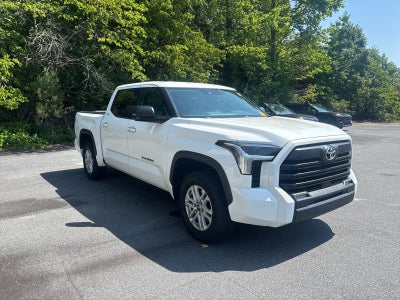 2022 Toyota Tundra 4WD SR5