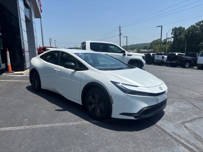 2025 Toyota Prius LE