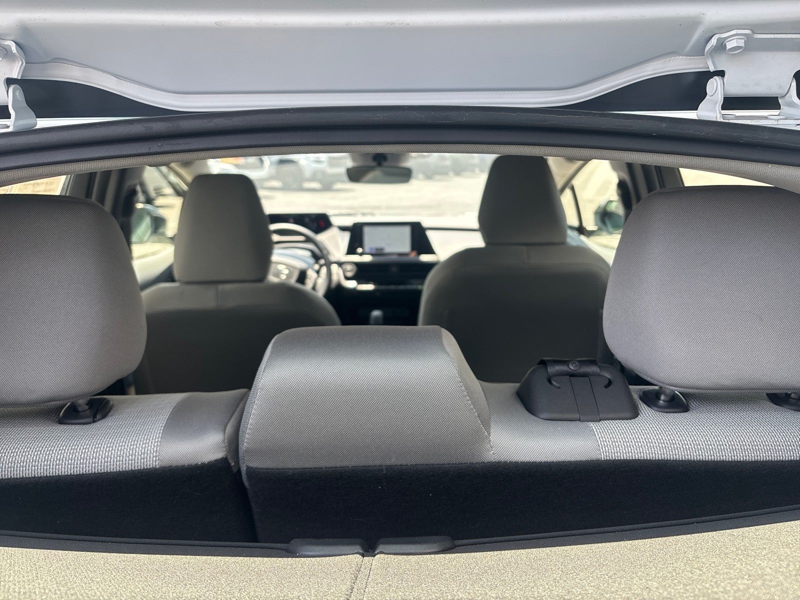 2025 Toyota Prius LE