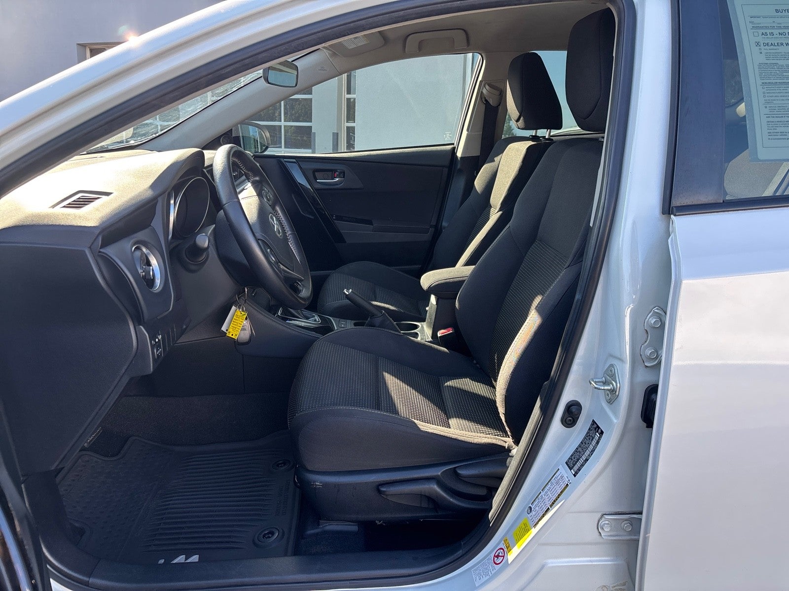 2016 Scion iM 5dr HB CVT (Natl)