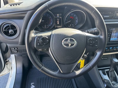 2016 Scion iM 5dr HB CVT (Natl)