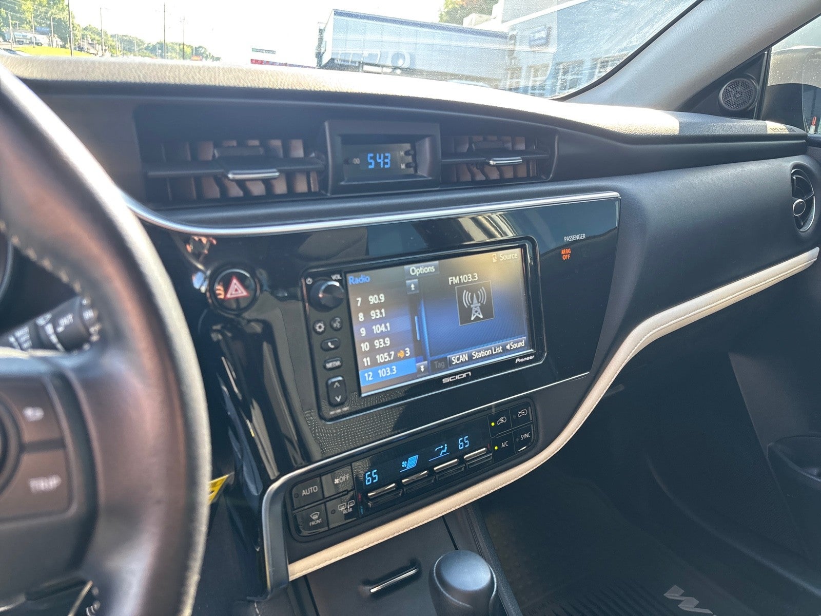2016 Scion iM 5dr HB CVT (Natl)
