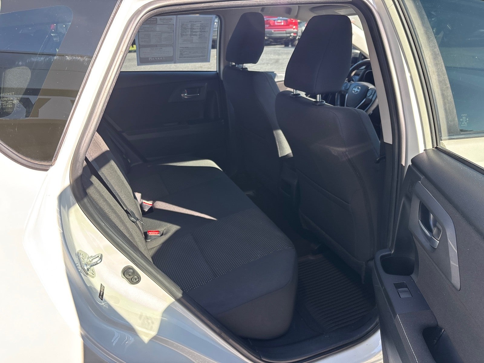 2016 Scion iM 5dr HB CVT (Natl)