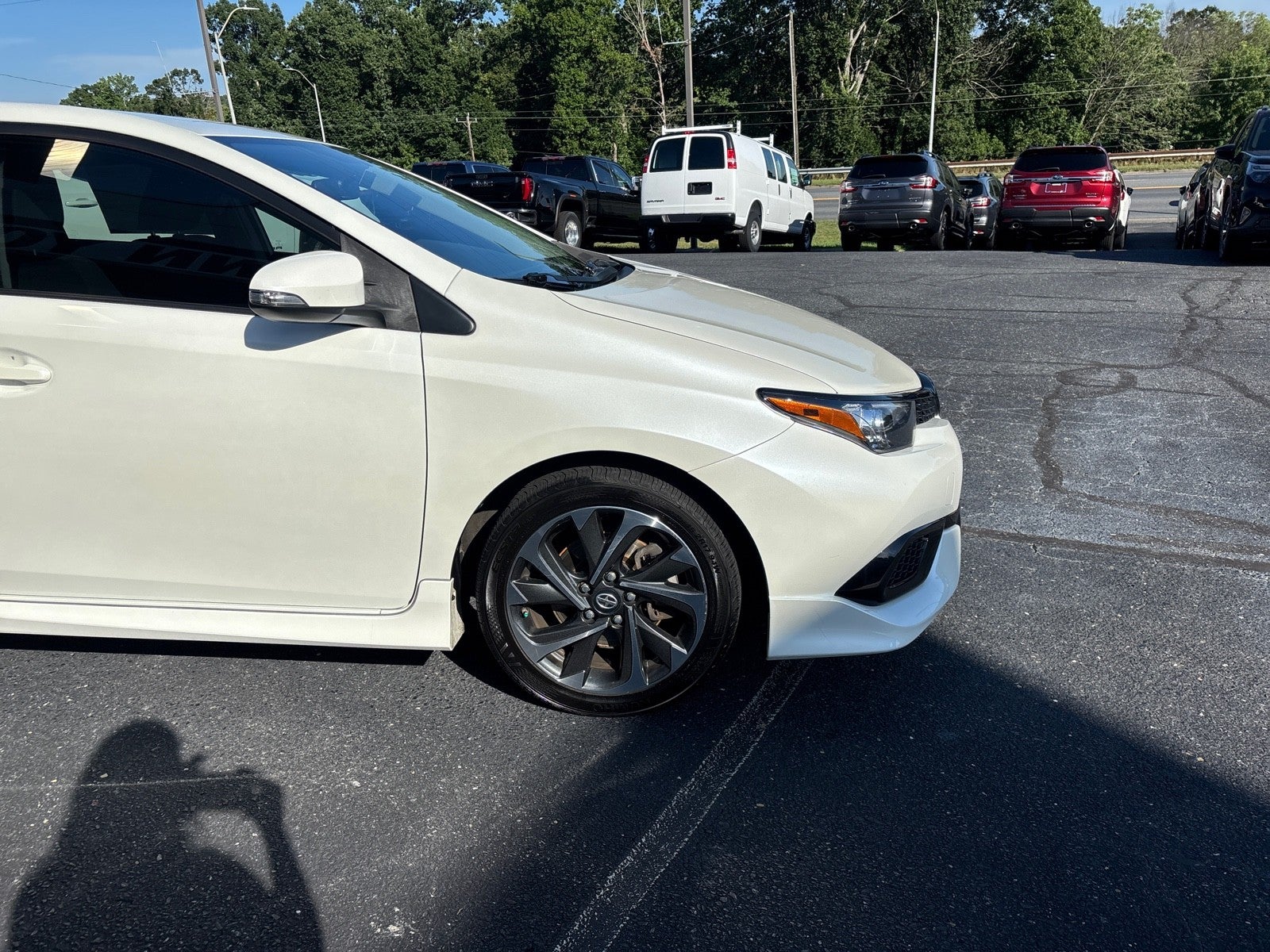 2016 Scion iM 5dr HB CVT (Natl)