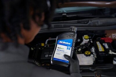 8-QUART ACDELCO GM OE DEXOS1® FULL SYNTHETIC OIL CHANGE